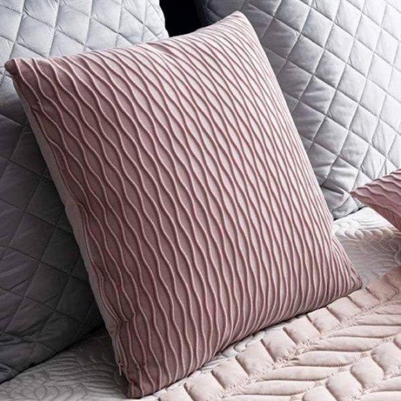 Set of 2 Petal Pink Soft Ripple Corduroy Velvet Pillow Covers Throw Pillows New - Picture 6 of 13